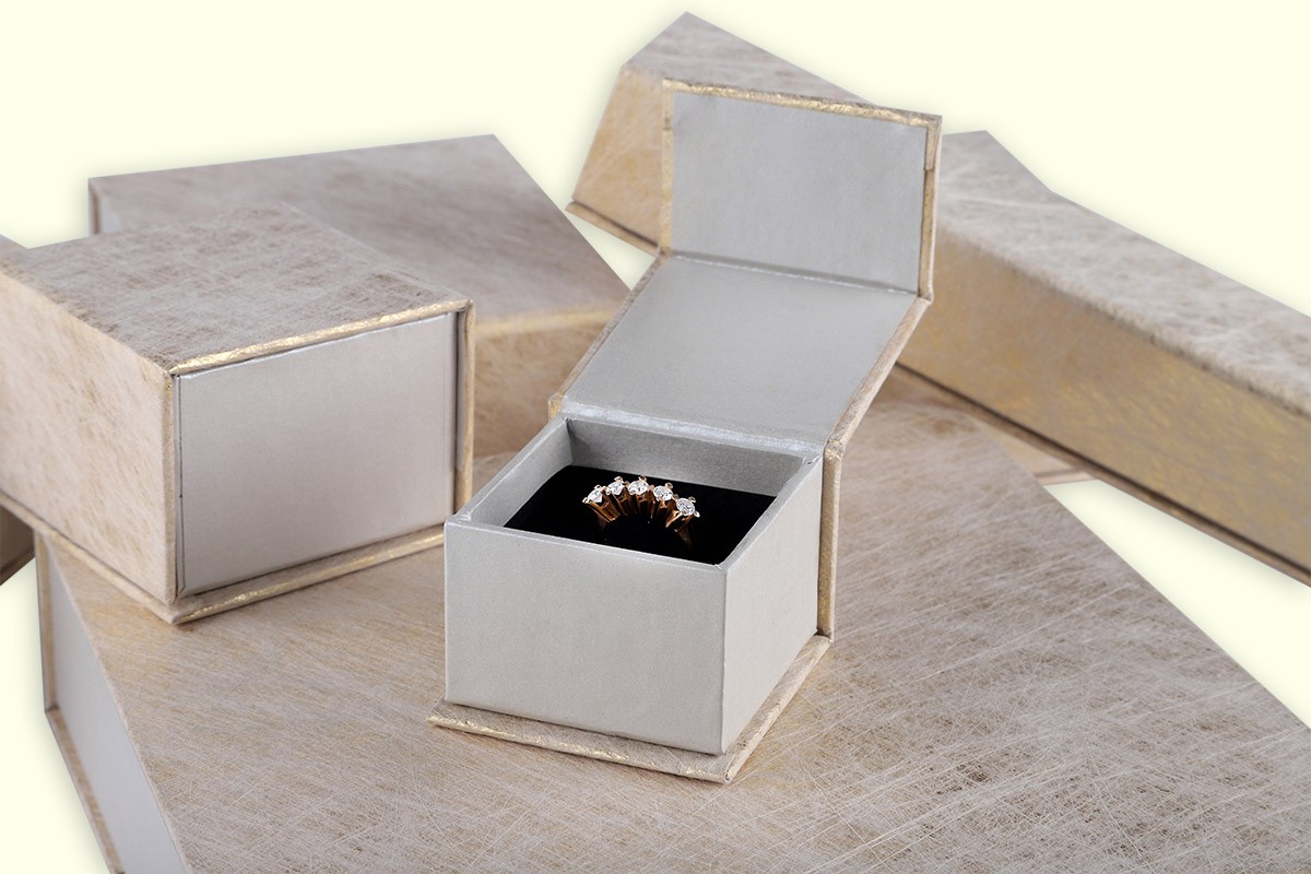 Production de boîtes à bijoux